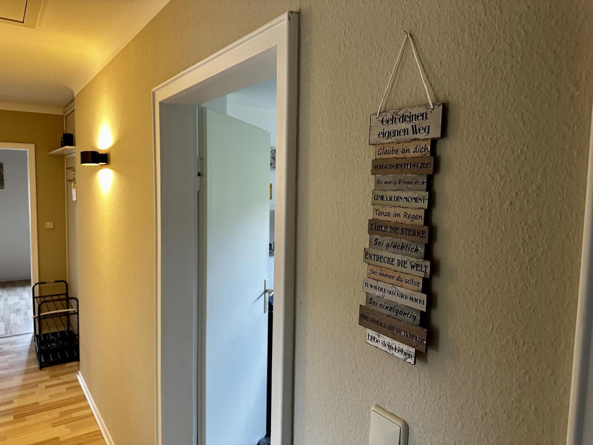Haus Alt - Ferienwohnung Illingen  エクステリア 写真